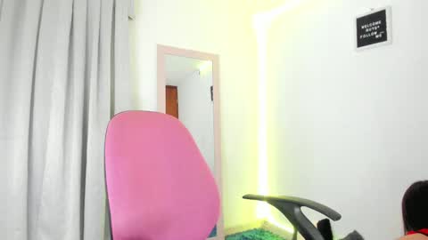 Annie  online show from 01/11/25, 11:35