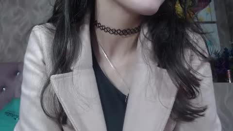 Annie online show from 10/09/25, 03:32