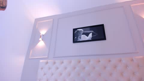 Snapshot of anniemartinezz chatting on 12/28/24, 12:13 Annie online show from 12/28/24, 12:13