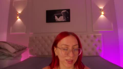 Snapshot of anniemartinezz chatting on 09/14/25, 12:48 Annie online show from 09/14/25, 12:48