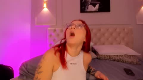 Snapshot of anniemartinezz chatting on 09/15/25, 12:16 Annie online show from 09/15/25, 12:16