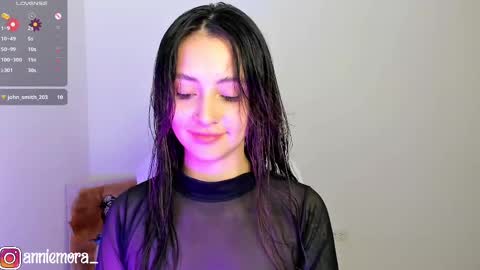 Snapshot of anniemora_ chatting on 02/20/25, 01:57 Annie online show from 02/20/25, 01:57