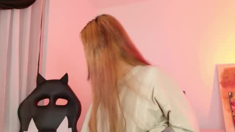 Snapshot of anniemora_ chatting on 02/28/26, 11:50 Annie online show from 02/28/26, 11:50