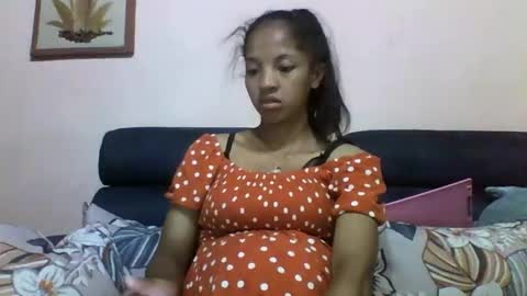 anniesexy1 online show from 02/06/26, 06:00