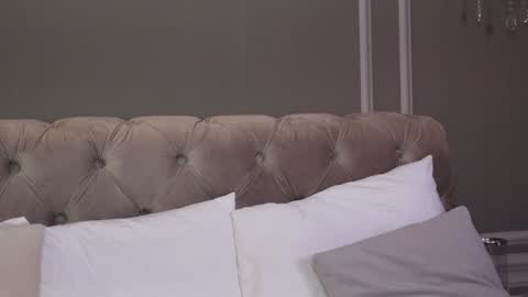 Snapshot of anniestyles chatting on 01/05/25, 10:32 AnnieStyles online show from 01/05/25, 10:32