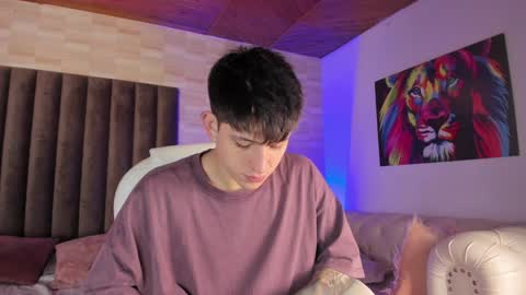 Annie  Alex online show from 01/12/25, 01:48