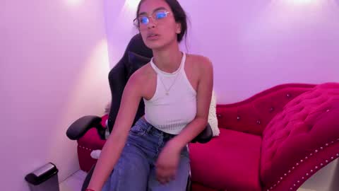 Annie Evans  online show from 01/21/25, 08:32