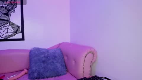 Annie Evans  online show from 02/13/25, 08:24