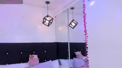 Snapshot of anniie_evans1 chatting on 03/12/26, 05:52 Annie Evans online show from 03/12/26, 05:52