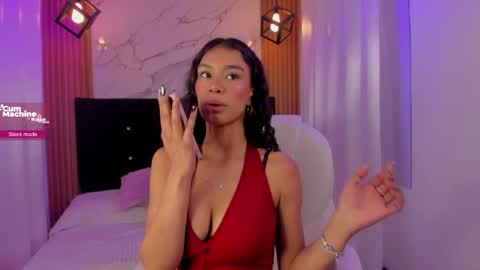 Snapshot of anniie_evans1 chatting on 04/07/26, 03:23 Annie Evans online show from 04/07/26, 03:23