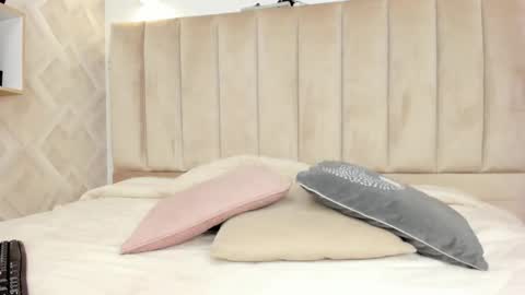 Snapshot of anniie_queen chatting on 03/07/26, 08:50 Annie Queen online show from 03/07/26, 08:50