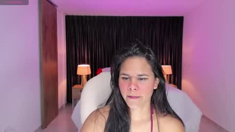 Snapshot of anniiee_smith chatting on 02/15/25, 11:17 Anniiee online show from 02/15/25, 11:17