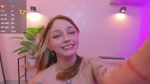 Snapshot of anniita_ chatting on 05/14/26, 02:51 VIVIANNA online show from 05/14/26, 02:51