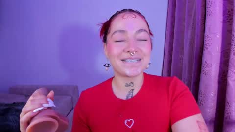 Snapshot of annika_03 chatting on 09/30/25, 01:32 Gise. online show from 09/30/25, 01:32