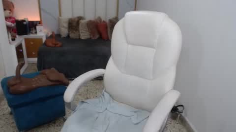 anna online show from 01/09/25, 10:31