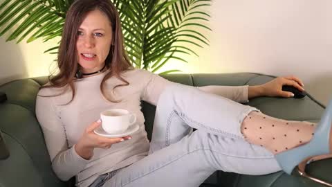 Snapshot of annittastar chatting on 03/05/26, 02:40 annittastar online show from 03/05/26, 02:40