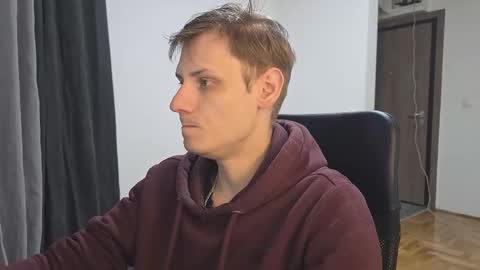 Snapshot of annonimsick chatting on 12/02/25, 07:20 online show from 12/02/25, 07:20