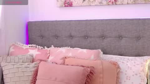 Snapshot of anntonellalee chatting on 05/26/26, 06:04 Antonella Lee online show from 05/26/26, 06:04