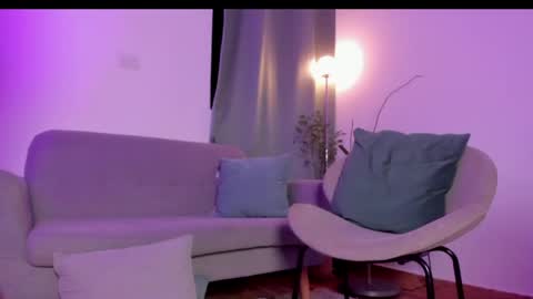 Anntonia Woods  online show from 05/15/26, 11:23