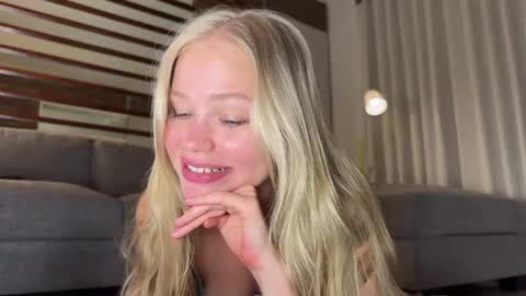 Snapshot of anntourage chatting on 02/03/25, 05:35 Ann Telegram ANNtouragee online show from 02/03/25, 05:35