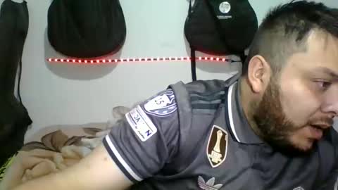 lion kennedy independent model moderator online show from 10/30/25, 09:48