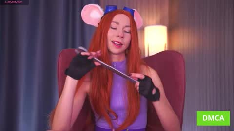 Annuetta online show from 11/16/25, 03:17