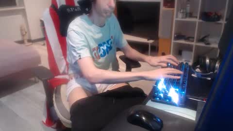 LoyalDog online show from 03/28/26, 08:19