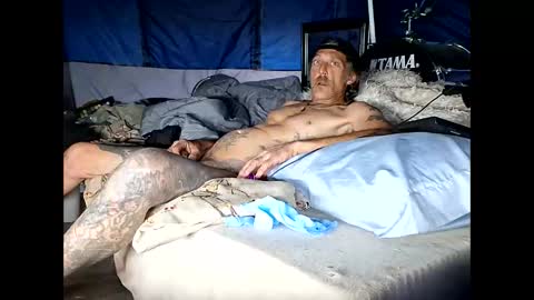 Snapshot of annunakispawn chatting on 11/01/25, 01:02 Annunaki Spawn online show from 11/01/25, 01:02