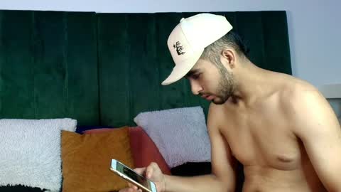 ANNY  DAREN online show from 05/20/26, 08:04