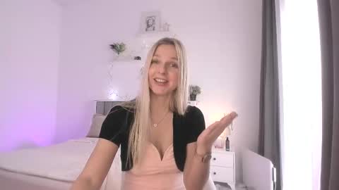Snapshot of anny_johnson_ chatting on 03/08/26, 10:52 Anny online show from 03/08/26, 10:52