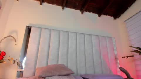 Snapshot of anny_kiut chatting on 06/03/26, 02:33 ANNY online show from 06/03/26, 02:33