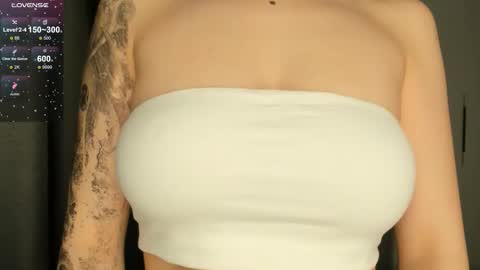 anny_leps online show from 11/10/25, 10:58