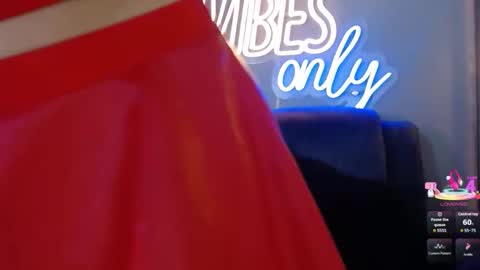 Snapshot of anny_loves chatting on 02/10/26, 06:12 anny_loves online show from 02/10/26, 06:12