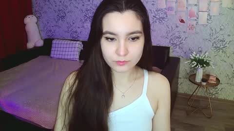 Snapshot of anny_shine chatting on 12/06/24, 12:12 Annie online show from 12/06/24, 12:12