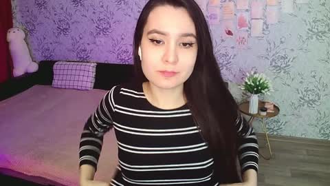 Snapshot of anny_shine chatting on 12/15/24, 01:13 Annie online show from 12/15/24, 01:13