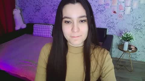 Snapshot of anny_shine chatting on 12/16/24, 01:21 Annie online show from 12/16/24, 01:21