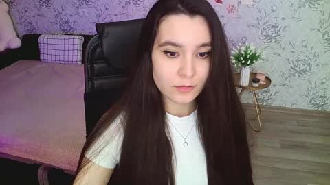 Snapshot of anny_shine chatting on 12/29/24, 09:50 Annie online show from 12/29/24, 09:50