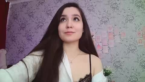 Snapshot of anny_shine chatting on 02/14/25, 07:49 Annie online show from 02/14/25, 07:49