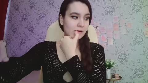 Snapshot of anny_shine chatting on 02/28/25, 01:25 Annie online show from 02/28/25, 01:25