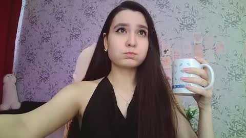 Snapshot of anny_shine chatting on 03/04/25, 09:07 Annie online show from 03/04/25, 09:07