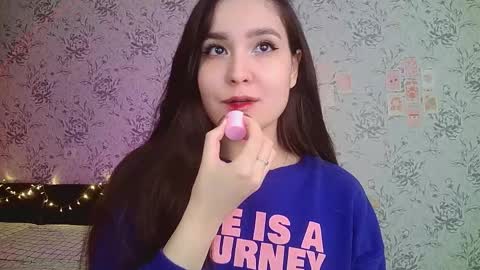 Snapshot of anny_shine chatting on 09/26/25, 09:24 Annie online show from 09/26/25, 09:24