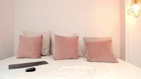 Snapshot of anny_taylorr_ chatting on 03/05/25, 07:49 Anny online show from 03/05/25, 07:49