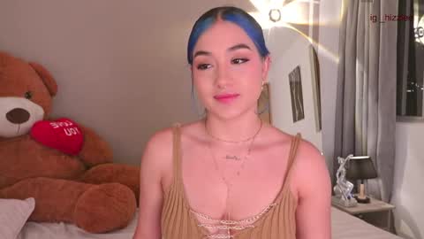 Snapshot of annyhizzle chatting on 12/04/25, 02:54 online show from 12/04/25, 02:54