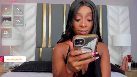 Snapshot of annyosoriio chatting on 11/28/25, 06:54 Anny online show from 11/28/25, 06:54