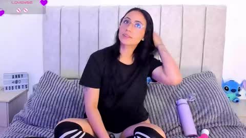 Anny online show from 11/14/25, 11:24