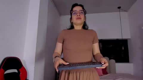 Anny online show from 02/03/26, 02:53