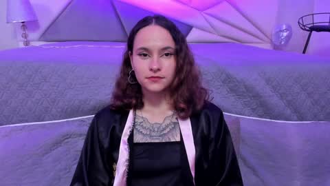 Snapshot of annythomsonn chatting on 01/11/25, 10:40 AnnyT online show from 01/11/25, 10:40