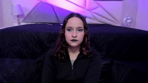 Snapshot of annythomsonn chatting on 02/02/25, 08:51 AnnyT online show from 02/02/25, 08:51