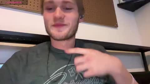 Snapshot of anomalies_ig chatting on 01/25/25, 03:09 anomalies_ig online show from 01/25/25, 03:09