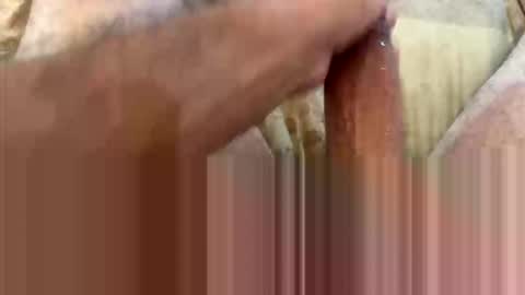 anonymous82389 online show from 10/21/25, 12:28